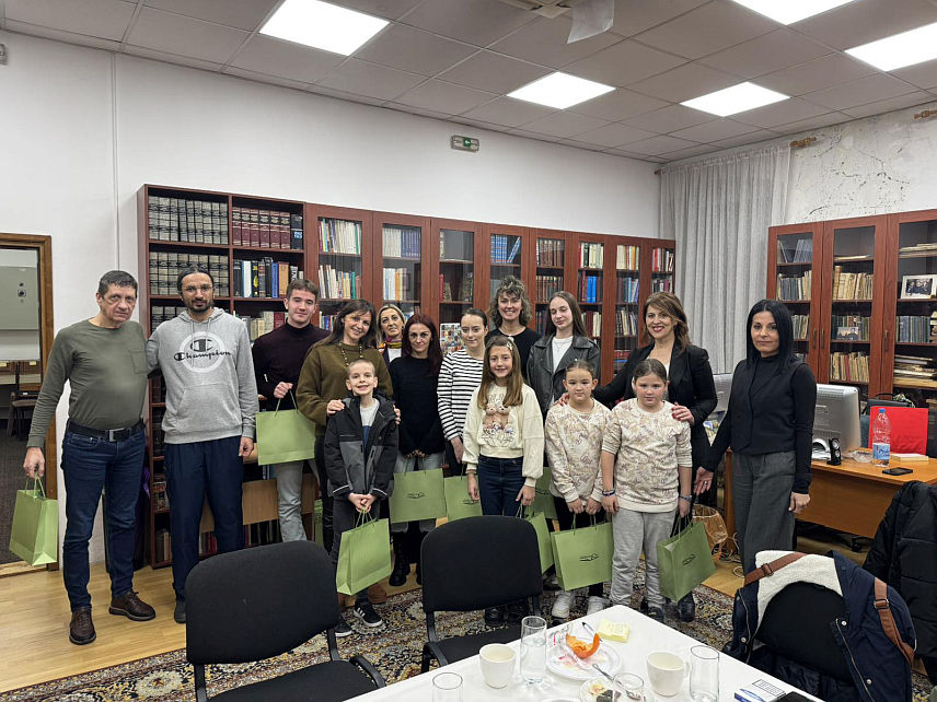 ТРЕБИЊЕ, 17. ФЕБРУАРА /СРНА/ - У Народној библиотеци Требиње уприличено је дружење са најактивнијим читаоцима, којима су уручени пригодни поклони као знак захвалности за њихову посвећеност и љубав према књизи.