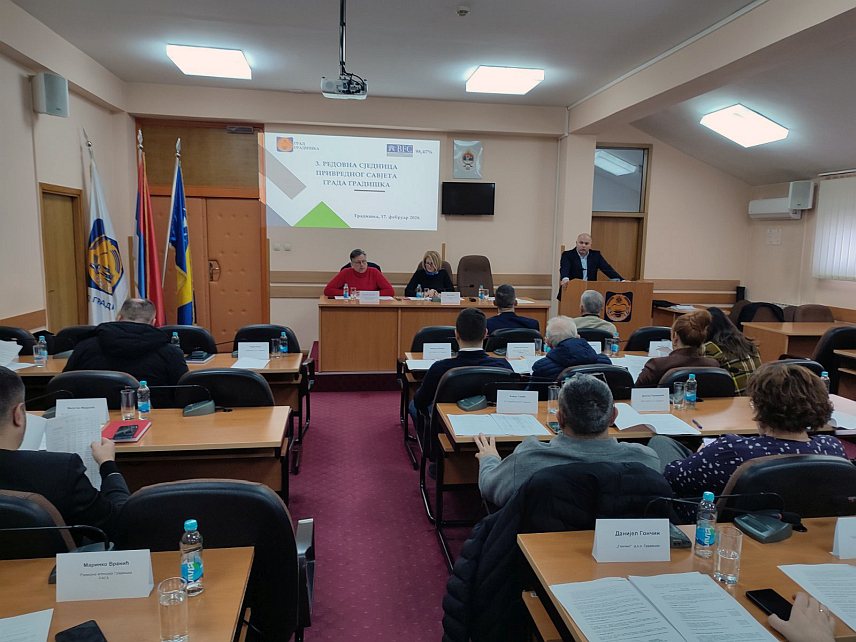 ГРАДИШКА, 17. ФЕБРУАРА /СРНА/ - Трећа редовна сједница Привредног савјета града Градишка. Сједници Привредног савјета Градишка присуствовали су предсједник Подручне привредне коморе Бањалука Станислав Чађо и шеф бањалучке филијале Завода за запошљавање Републике Српске Младен Врећо.