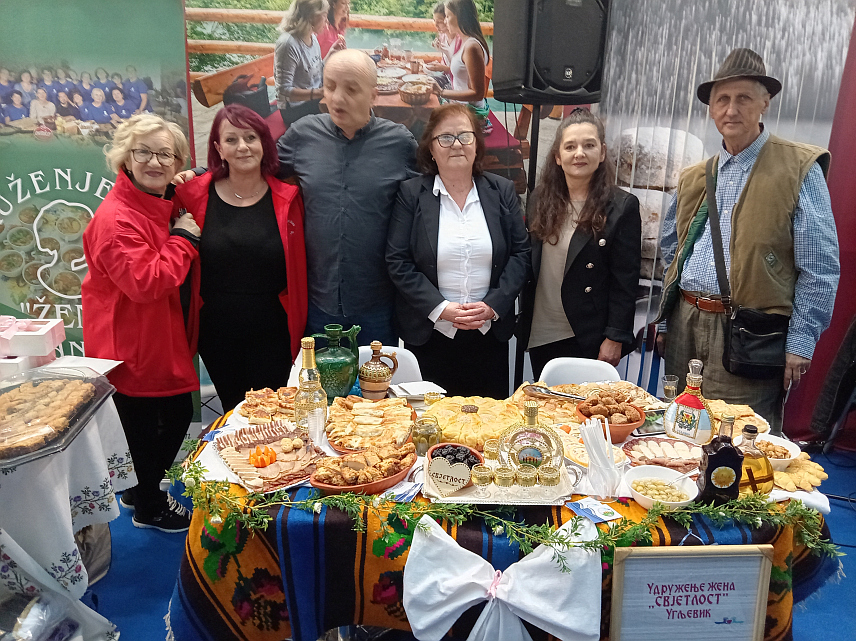 БЕОГРАД, 20. ФЕБРУАРА /СРНА/ - На Међународном сајму туризма у Београду данас је представљена туристичка и гастро понуда Бијељине, те је поручено да они који нису били дођу и упознају овај драгуљ Семберије.