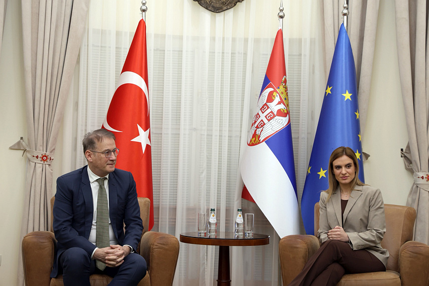 БЕОГРАД, 20. ФЕБРУАРА /СРНА/ - Министар за рад, запошљавање, борачка и социјална питања Србије Милица Ђурђевић Стаменковски и амбасадор Турске Илхан Сајгили одржали су данас састанак у Београду.