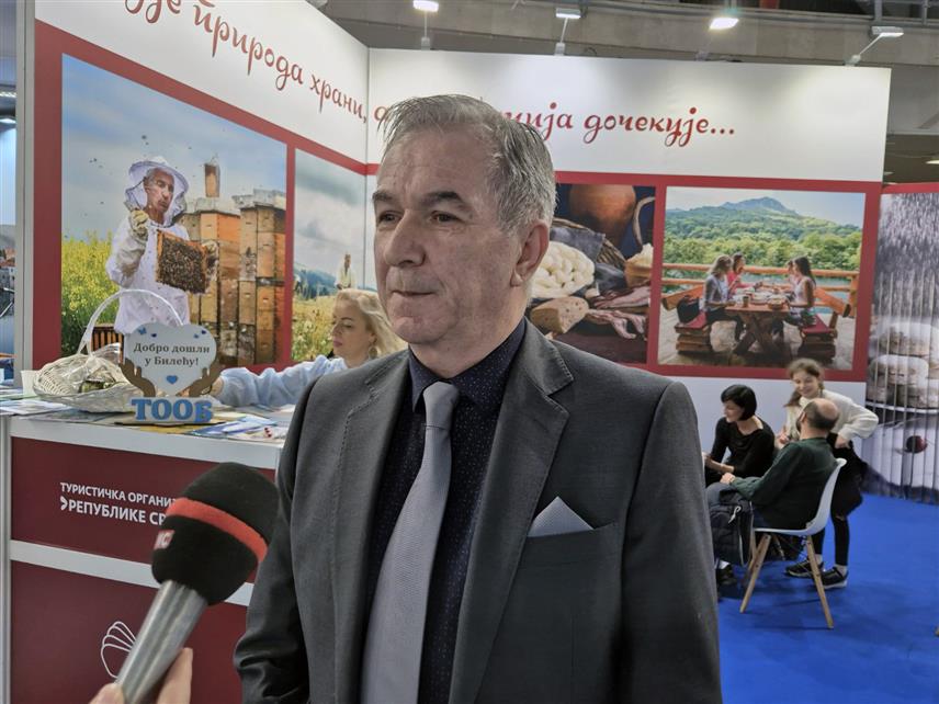 БЕОГРАД, 20. ФЕБРУАРА /СРНА/ - Министар трговине и туризма Републике Српске Нед Пуховац посјетио је данас Међународни сајам туризма у Београду.