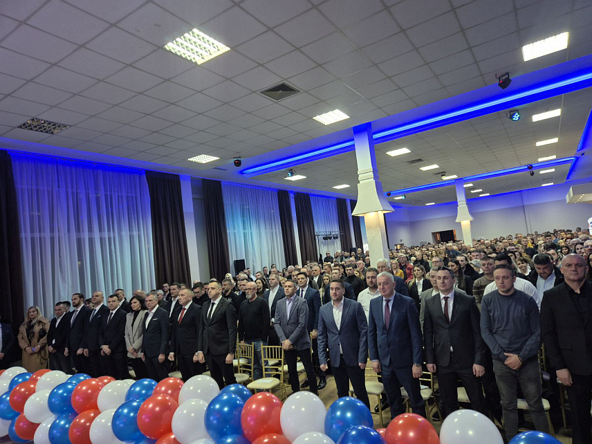 ПАЛЕ, 20. ФЕБРУАРА /СРНА/ - Покрет Сигурна Српска /ПСС/ основао је Општински одбор на Палама, а за предсједника је изабран Владо Милојевић.