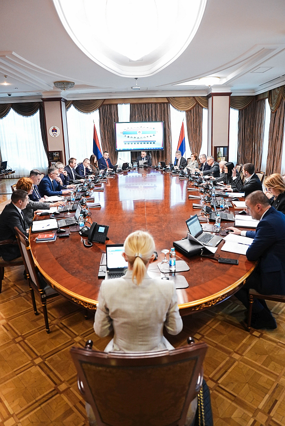 БАЊАЛУКА, 26. ФЕБРУАРА /СРНА/ - Сједница Владе Републике Српске одржана данас у Бањалуци.