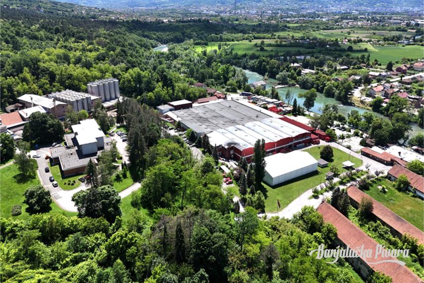 БАЊАЛУКА, 27. ФЕБРУАРА /СРНА/ - "Бањалучка пивара" постаје једно од препознатљивих туристичких одредишта у Бањалуци, што потврђује и податак да ју је током протекле године посјетило више од хиљаду посјетилаца из различитих дијелова свијета.