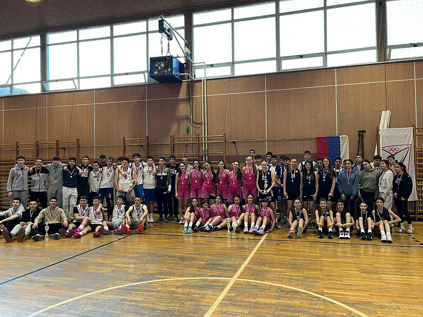 ВЛАСЕНИЦА, 27. ФЕБРУАРА /СРНА/ - У Власеници је данас одржано Регионално такмичење у кошарци за основце за регију Бирач и Семберија у оквиру Малих олимпијских игара /МОИ/ Републике Српске.