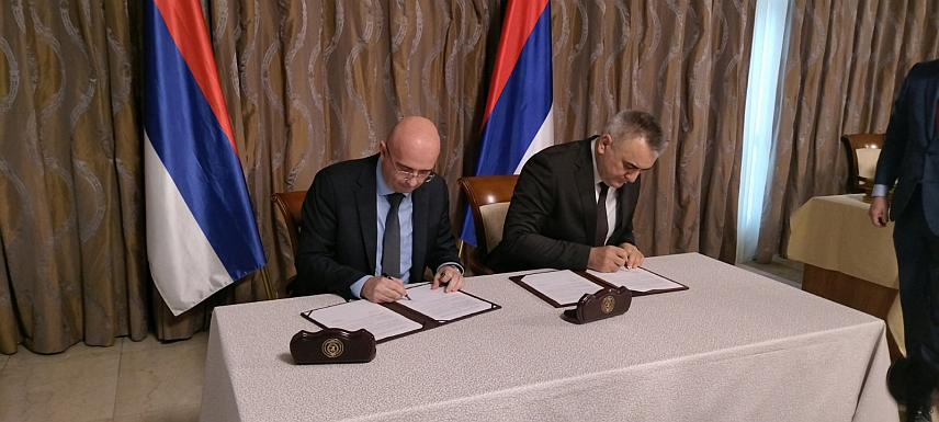 БАЊАЛУКА, 5. ФЕБРУАРА /СРНА/ - Премијер Републике Српске Саво Минић и предсједник Уније послодаваца Српске Зоран Шкребић потписали су данас у Бањалуци Меморандум о заједничким политикама који представља сет реформских мјера и активности за период 2026-2028. година.