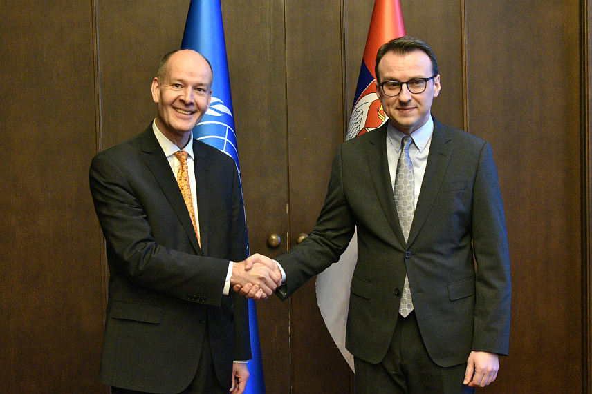 БЕОГРАД, 5. ФЕБРУАРА /СРНА/ - Директор Канцеларије Владе Србије за Косово и Метохију Петар Петковић на састанку са шефом Унмика Петером Дуеом.