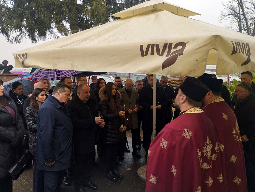 БАЊАЛУКА, 6. ФЕБРУАРА /СРНА/ - У бањалучком насељу Шарговац почело је обиљежавање 84 године од усташког злочина у којем су убијена и 52 ученика у Основној школи "Ђура Јакшић".