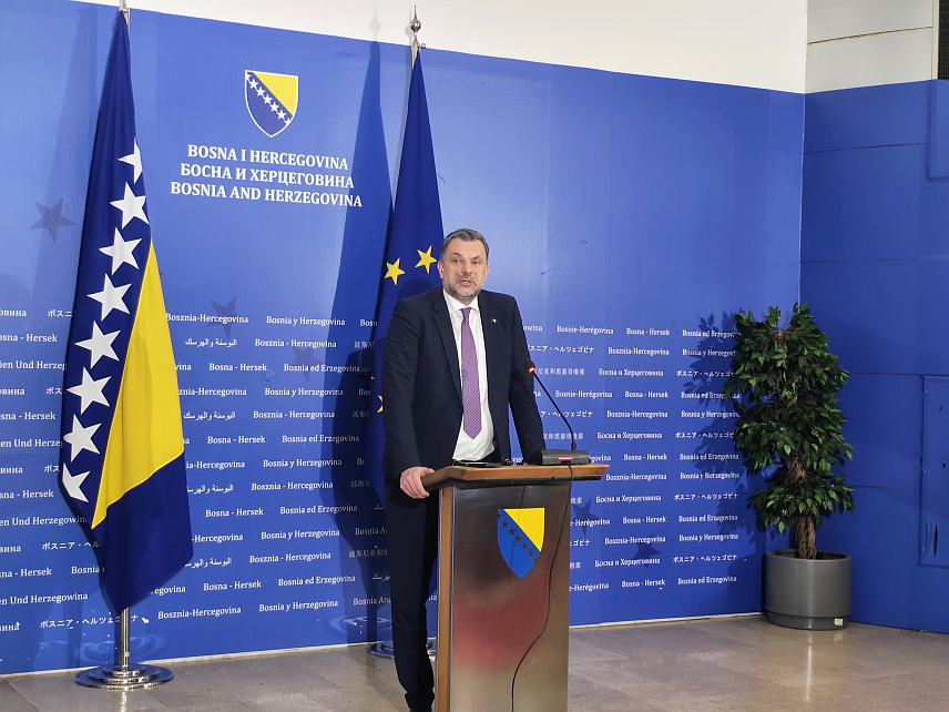 САРАЈЕВО, 9. ФЕБРУАРА /СРНА/ - Mинистар иностраних послова у Савјету министара Елмедин Конаковић.