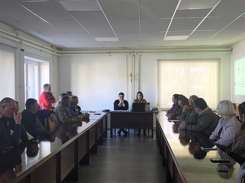 СОКОЛАЦ, 11. МАРТА /СРНА/ - Пољопривредним произвођачима на Сокоцу данас је представљен Правилник о условима и начину остваривања новчаних подстицаја за развој пољопривреде и села за ову годину, којим се наставља подршка пољопривредницима у Републици Српској.