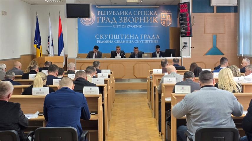 ЗВОРНИК, 12. МАРТА /СРНА/ - Скупштина града Зворника усвојила је Нацрт ребаланса градског буџета за 2026. годину од око 75,4 милона КМ, што је за око 13,7 милиона КМ више од првобитног плана за ову годину, а главни разлог је промјена у структури прилива.
