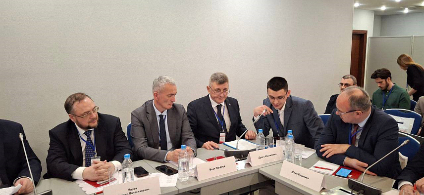 МОСКВА, 13. МАРТА /СРНА/ - Министар за научнотехнолошки развој и високо образовање Републике Српске Драга Мастиловић на отварању Трећег међународног форума "Русија-Балкан" у Москви.