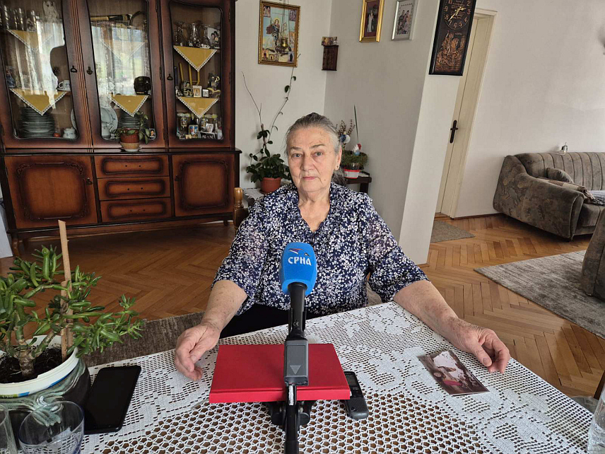 ПАЛЕ, 14. МАРТА /СРНА/ – Предсједник Кола српских сестара "Света великомученица Текла" са Пала Љиљана Нешковић изјавила је за Срну да је улога овог хуманитарног удружења била посебно значајна током Одбрамбено-отаџбинског рата, а нарочито у пружању помоћи сарајевским Србима приликом егзодуса.