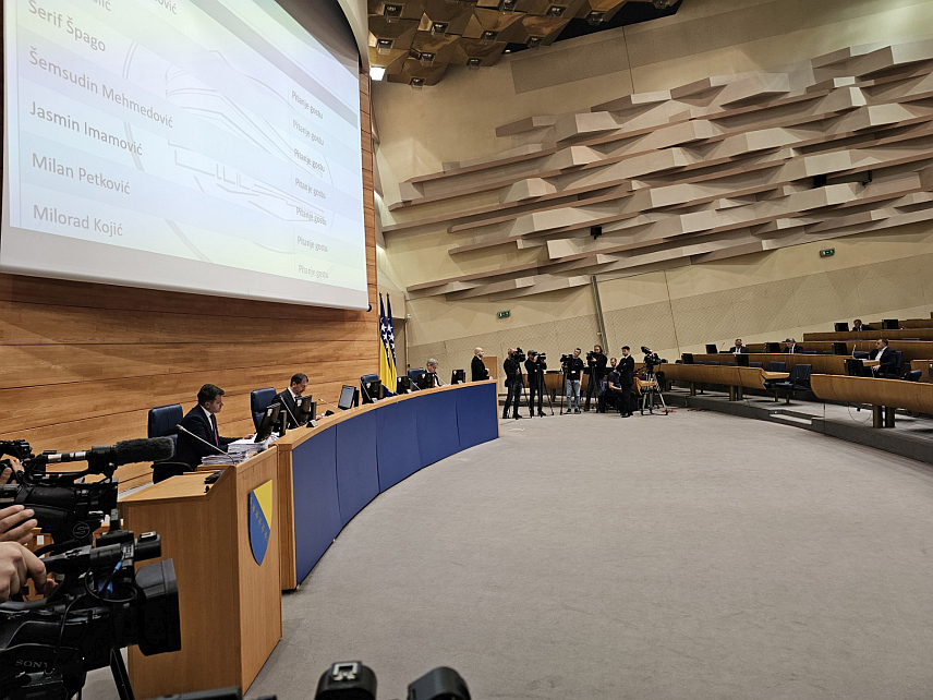 САРАЈЕВО, 16. МАРТА /СРНА/ - Сједница Представничког дома Парламентарне скупштине БиХ у Сарајеву на чијем је дневном реду Реформска агенда БиХ.