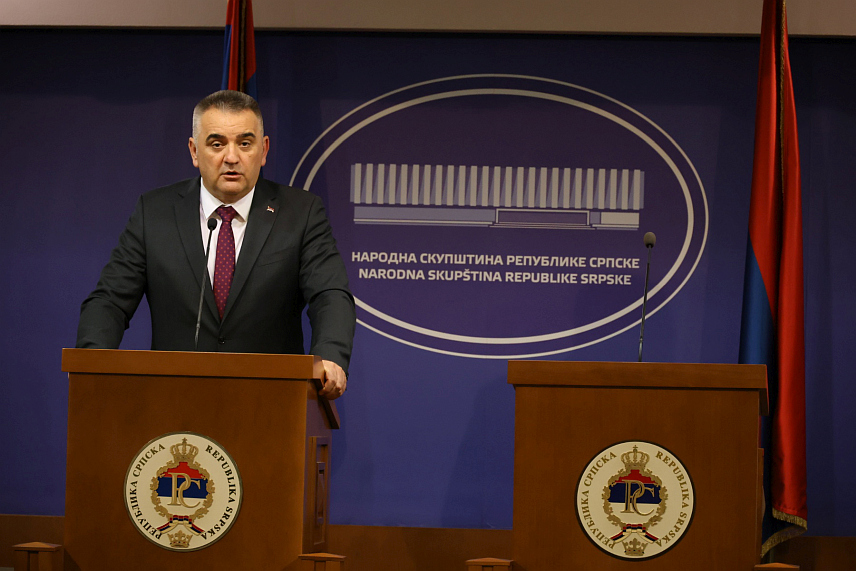БАЊАЛУКА, 16. МАРТА /СРНА/ - Предсједник Владе Републике Српске Саво Минић на конференцији за новинаре након данашње посебне сједнице Народне скупштине Републике Српске. /Фото - Борислав Здриња/