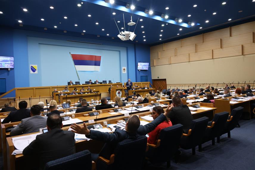 БАЊАЛУКА, 17. МАРТА /СРНА/ - Посебна сједница Народне скупштине Републике Српске на чијем дневном реду је избор предсједника Владе Српске и чланова Владе Републике Српске одржана је данас у Бањалуци. /Фото - Борислав Здриња/