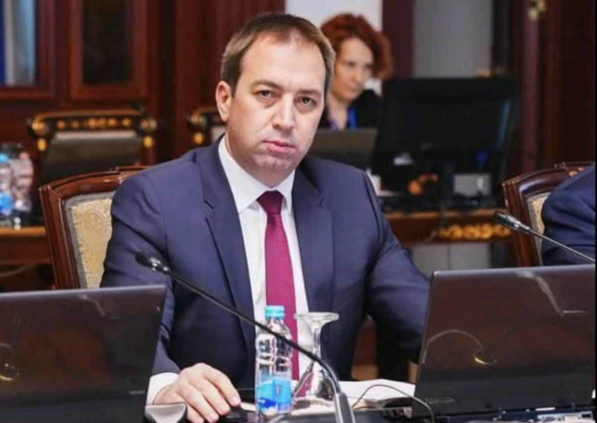 БАЊАЛУКА, 19. МАРТА /СРНА/ - Министар правде Републике Српске Горан Селак упозорио је да Нацрт закона о одузимању и управљању имовином стеченом кривичним дјелом на нивоу БиХ носи озбиљне ризике по уставне надлежности Републике Српске.