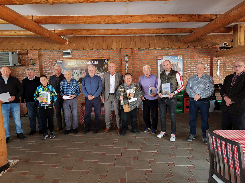 ГРАДИШКА, 1. МАРТА /СРНА/ - Ђорђе Видовић из Градишке побједник је 33. Меморијалног шаховског турнира "Свето Гускић", који је данас одржан у Доњим Подградцима у знак сјећања на погинулог борца Војске Републике Српске.