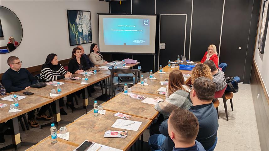 ЈАХОРИНА, 28. МАРТА /СРНА/ - Синдикат медија и графичара Републике Српске и Синдикат новинара и медијских радника Србије /СИНОС/ потписали су данас на Јахорини Меморандум о заједничком дјеловању и сарадњи.