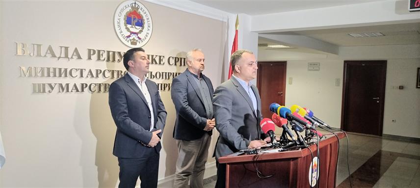 БАЊАЛУКА, 2. МАРТА /СРНА/ - Помоћник министра за ветеринарство Републике Српске Негослав Лукић на конференцији за новинаре.