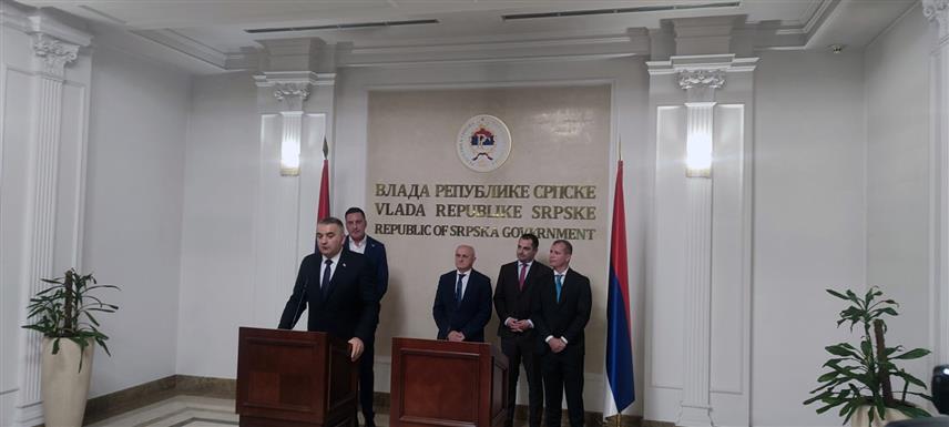 БАЊАЛУКА, 17. АПРИЛА /СРНА/ - Премијер Републике Српске Саво Минић навео је да Српска изградњом гасовода показује одлучност да у изазовна времена реализује значајне инвестиције, те истакао да је овај пројекат дио стратегије енергетског развоја Републике Српске.	
