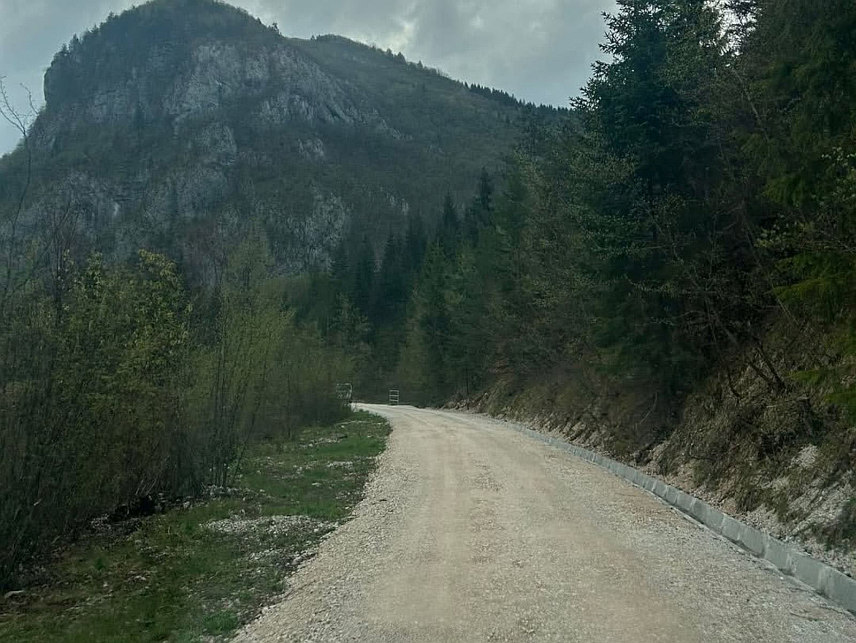 ИСТОЧНО СТАРИ ГРАД, 17. АПРИЛА /СРНА/ - Изградња бициклистичке стазе од Пала до Сарајева је завршена, а њено отварање планирано је након техничког пријема.