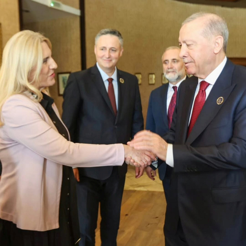 САРАЈЕВО, 18. АПРИЛА /СРНА/ - Српски члан Предсједништва БиХ Жељка Цвијановић учествовала је на радном доручку са предсједником Турске Реџепом Тајипом Ердоганом, који је уприличен поводом Анталија дипломатског форума.