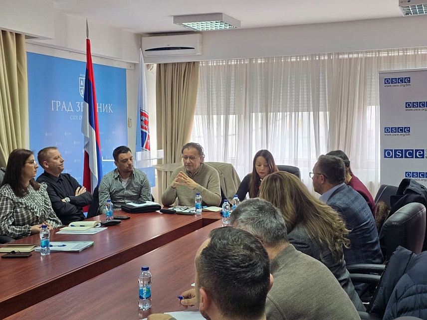 ЗВОРНИК, 1. АПРИЛА /СРНА/ - У Градској управи града Зворника одржана је данас регионална радионица посвећена унапређењу система социјалног становања, с циљем размјене искустава, анализа постојећих пракси и дефинисања мјера за даље унапређење ове области.