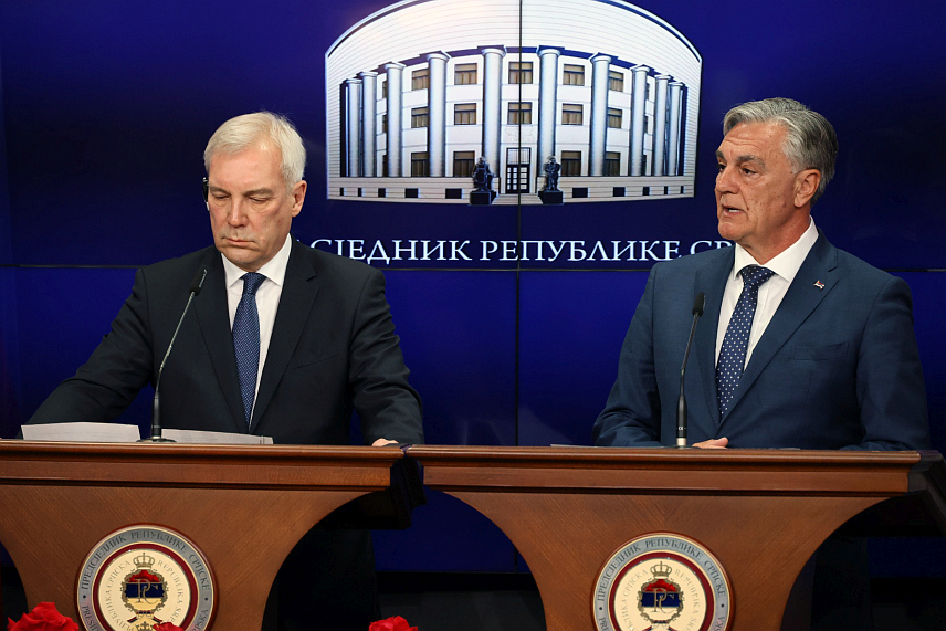 БАЊАЛУКА, 21. АПРИЛА /СРНА/ - Предсједник Републике Српске Синиша Каран поручио је да се међународно право урушава дужи низ година, а да је у БиХ то видљиво посредством дјеловања Кристијана Шмита и Савјета за спорвођење мира /ПИК/, који рушењем Дејтонског споразума имају за циљ да сруше уставни систем Републике Српске. /фото: Борислав Здриња/