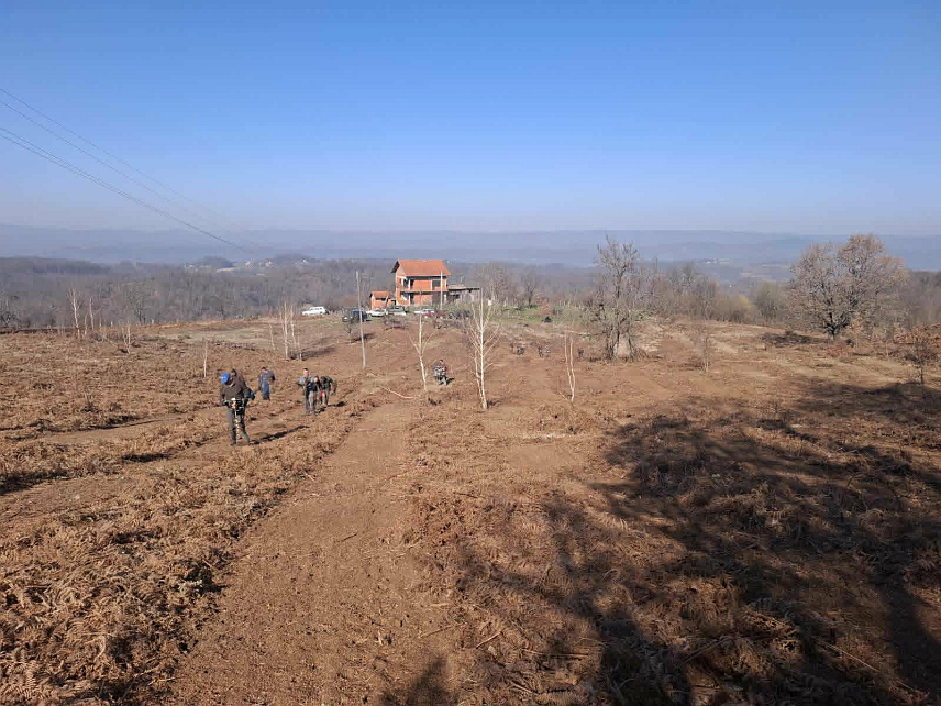 НОВИ ГРАД, 24. АПРИЛА /СРНА/ - На површинама којима газдује Шумска управа Нови Град крајем фебруара и у марту пошумљено је 2,9 хектара, а до краја године планирано је још 5,7 хектара.