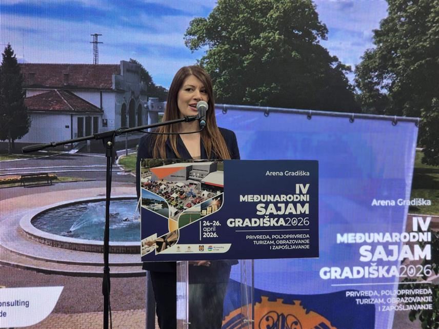 ГРАДИШКА, 24. АПРИЛА /СРНА/ - Градоначелник Градишке Зоран Аџић на отворању Међународног сајма привреде, пољопривреде, туризма, образовања и запошљавања.