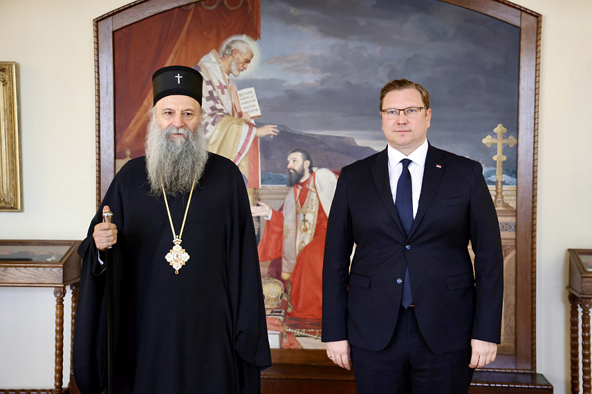 БЕОГРАД, 28. АПРИЛА /СРНА/ - Његова светост патријарх српски Порфирије и директор Управе за сарадњу с дијаспором и Србима у региону Владимир Кокановић на састанку у Београду.