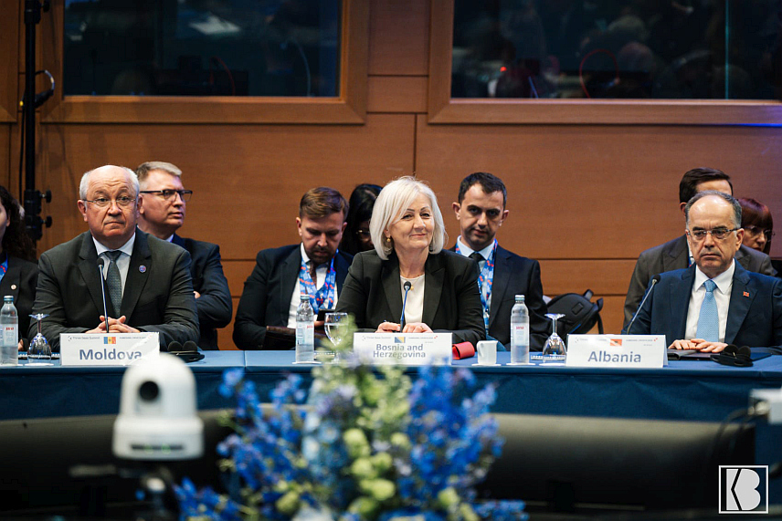 ДУБРОВНИК, 28. АПРИЛА /СРНА/ - Предсједавајућа Савјета министара Борјана Кришто учествовала је на Самиту "Три мора" одржаном данас у Дубровнику.