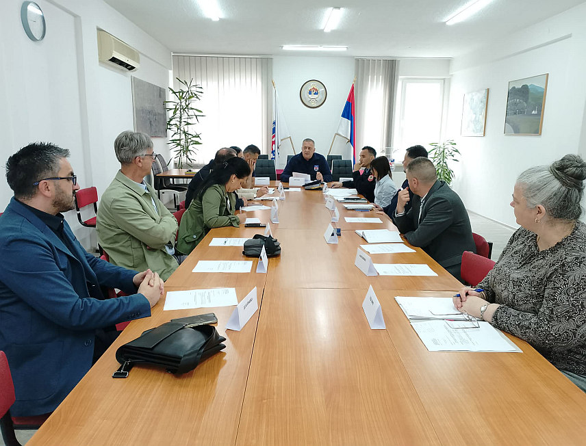 НОВИ ГРАД, 13. МАЈА /СРНА/ - Форум за безбједност општине Нови Град прихватио је данас мјере које ће Полицијска станица Нови Град предузети на обезбјеђењу матурских свечаности и окупљања ученика завршних разреда основних и средњих школа.