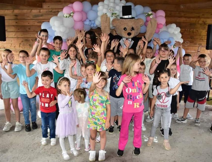 ЈЕЗЕРО, 1. МАЈА /СРНА/ - Општина Језеро лани је имала највећи природни прираштај, према подацима Завода за статистику Републике Српске, у овој општини рођено је 13 беба, а преминуло је девет лица.
