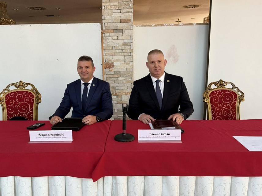 БИЈЕЉИНА, 22. МАЈА /СРНА/ - Директор Судске полиције Републике Српске Жељко Драгојевић и и директор Судске полиције у Федерацији БиХ Џенад Грошо.