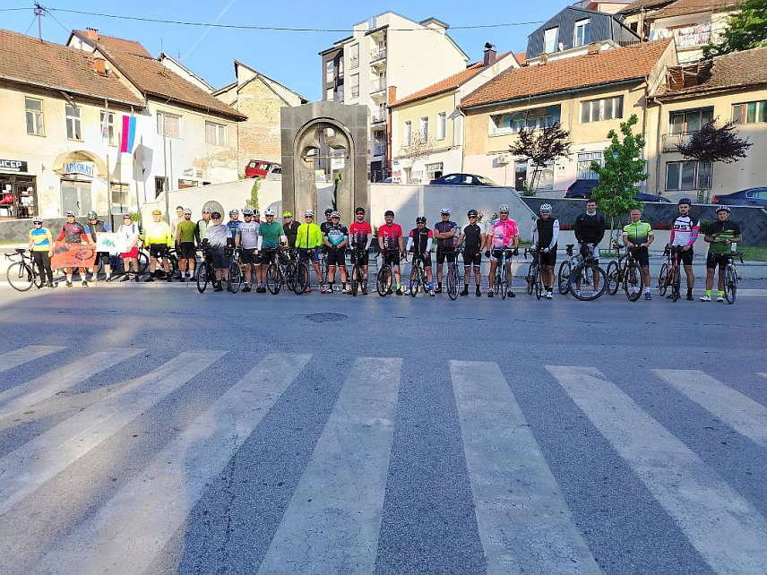 ЗВОРНИК, 24. МАЈА /СРНА/ - Из Зворника је данас стартовао други "Зворнички бревет", који је окупио 35 бициклиста из Србије, Републике Српске и Федерације БиХ.