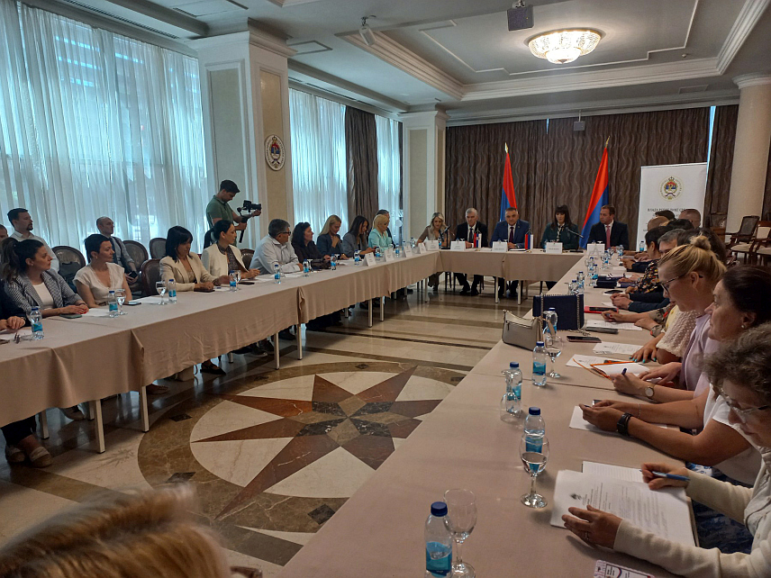 БАЊАЛУКА, 29. МАЈА /СРНА/ - Центар за једнакост и равноправност полова Републике Српске организовао је данас округли сто под називом "Подршка женама жртвама рата у складу са Истанбулском конвенцијом".