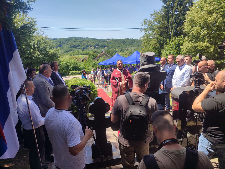 БАЊАЛУКА, 30. МАЈА /СРНА/ - У Пискавици код Бањалуке данас су обиљежене 23 године од смрти генерал-пуковника Момира Талића, команданта Првог крајишког корпуса и начелника Генералштаба Војске Републике Српске /ВРС/.