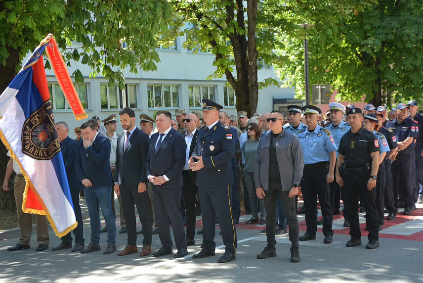 ПРИЈЕДОР, 30. МАЈА /СРНА/ - У Приједору је данас обиљежен Дан одбране града у Одбрамбено-отаџбинском рату и 84 године од његовог ослобођења у Другом свјетском рату.