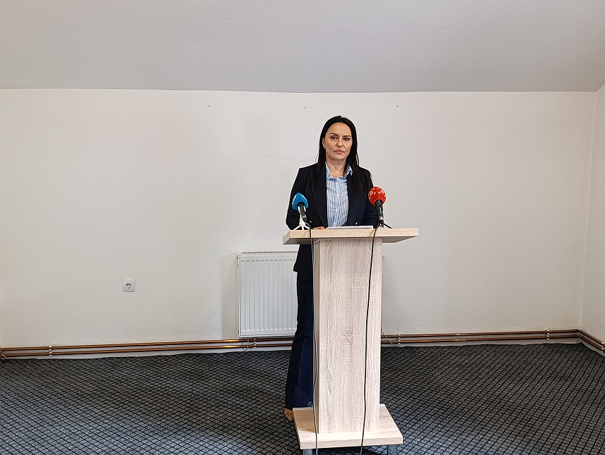 ЈЕЗЕРО, 7. МАЈА /СРНА/ - Начелник општине Језеро Снежана Ружичић на конференцији за новинаре.