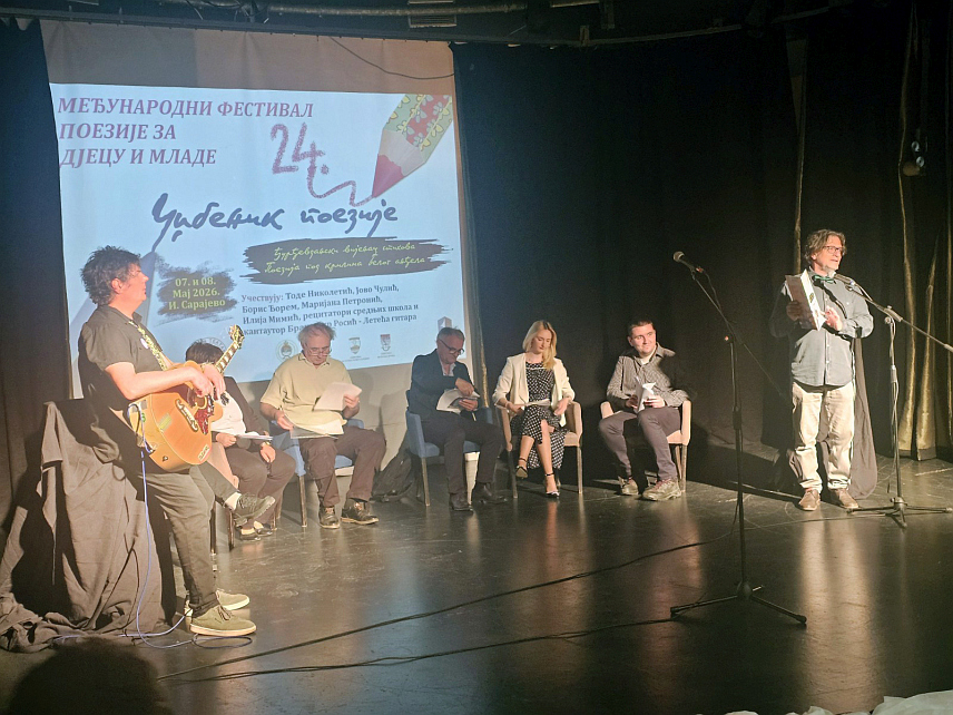 ИСТОЧНО НОВО САРАЈЕВО, 7. МАЈА /СРНА/ - Међународни фестивал поезије за дјецу и младе, који већ 24 године организује "Форум театар", с циљем да кроз поезију и изговорену ријеч подстакне креативност младих и његује српски језик и културу, отворен је данас у Источном Новом Сарајеву.