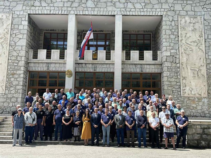 ДРВАР, 6. ЈУНА /СРНА/ - У Дрвару су данас обиљежене 34 године од оснивања Другог батаљона Војне полиције, елитне јединице Другог крајишког корпуса Војске Републике Српске, чија су 33 борца дала живот за одбрану Републике Српске.