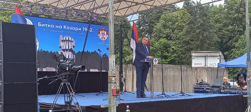 ПРИЈЕДОР, 11. ЈУЛА /СРНА/ - Предсједник Милорад Додик изјавио је да се злочини над српским народом почињени на Козару, а потом и у усташком логору Јасеновац, никада не могу заборавити нити опростити.