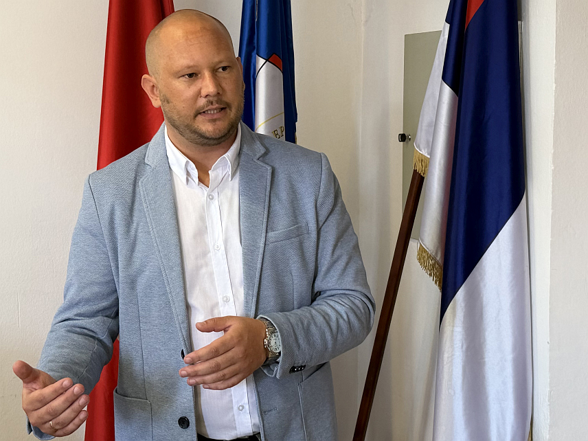 ДОБОЈ, 17. ЈУЛА /СРНА/ - На подручју Полицијске управе Добој током првих шест мјесеци евидентирано је 13 дјела из области високотехнолошког криминалитета, од којих је пет по непознатом извршиоцу и која су убрзо расвијетљена, изјавио је инспектор за високотехнолошки криминалитет у добојској Полицијској управи Немања Марјановић.
