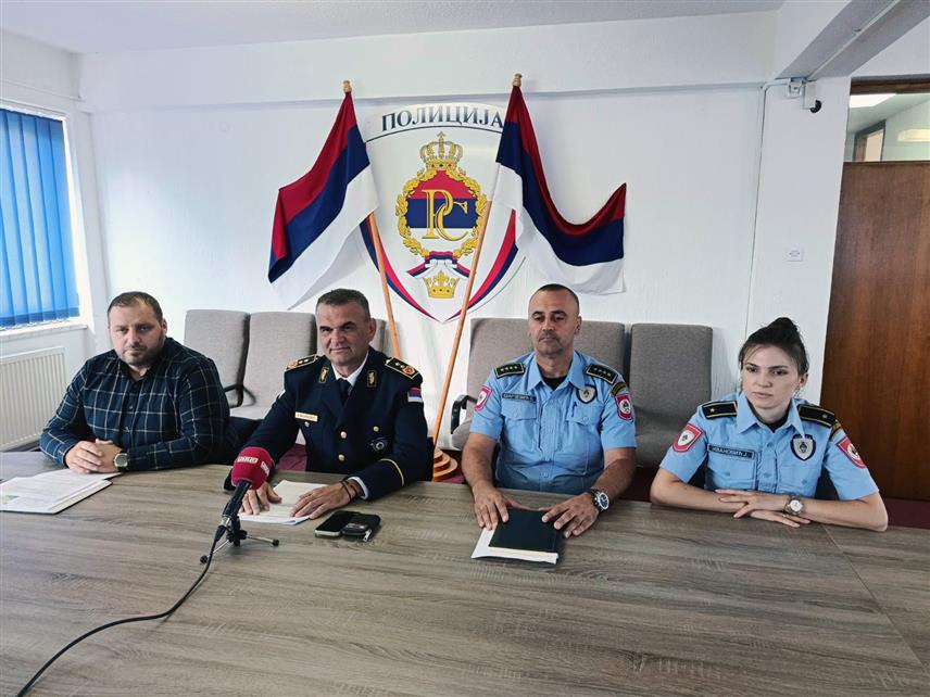 ЗВОРНИК, 22. ЈУЛА /СРНА/ - Полицијска управа Зворник за шест мјесеци ове године биљежи пад кривичних дјела у односу на исти период лани за 12,7 одсто, истакнуто је данас на конференцији за новинаре.