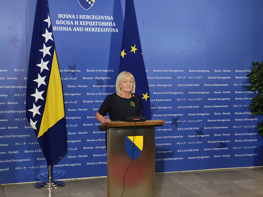 САРАЈЕВО, 2. ЈУЛА /СРНА/ - Предсједавајућа Савјета министара Борјана Кришто на конференцији за новинаре у Сарајеву.