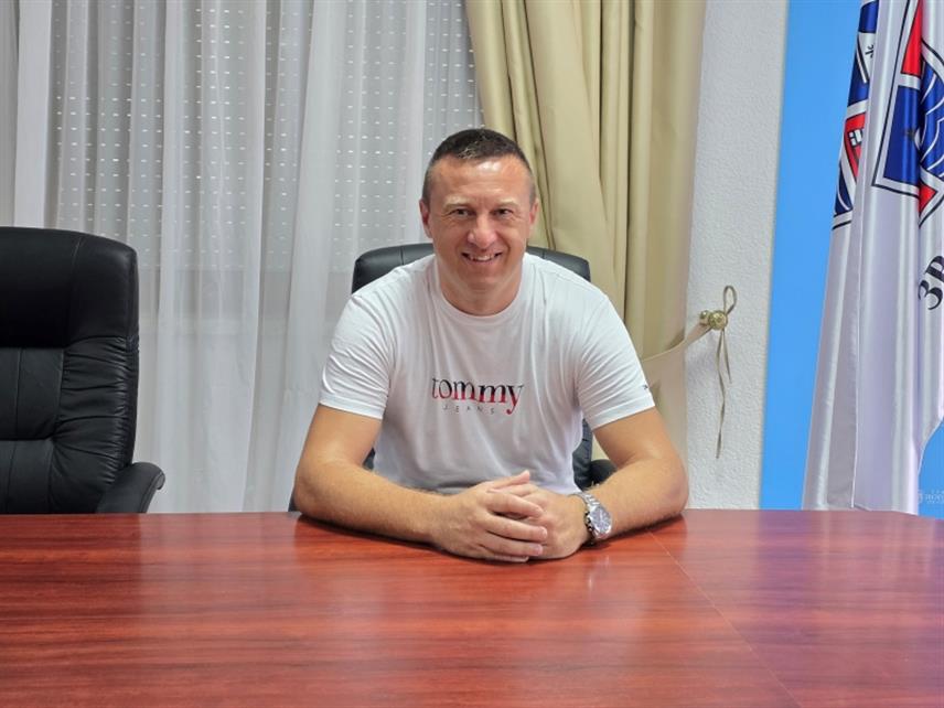 ЗВОРНИК, 3. ЈУЛА /СРНА/ - У Зворнику је основано Друштво добровољних давалаца крви "9. април" с циљем унапређење добровољног давалаштва крви, промоције хуманих вриједности и јачање солидарности у локалној заједници.Предсједник овог удружења грађана Дејан Јосиповић.