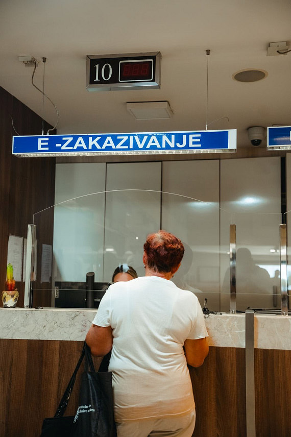 БАЊАЛУКА, 4. ЈУЛА /СРНА/ - Електронско заказивање термина за предају захтјева и преузимање личних докумената од понедјељка, 6. јула, биће омогућено грађанима у још 15 локалних заједница.