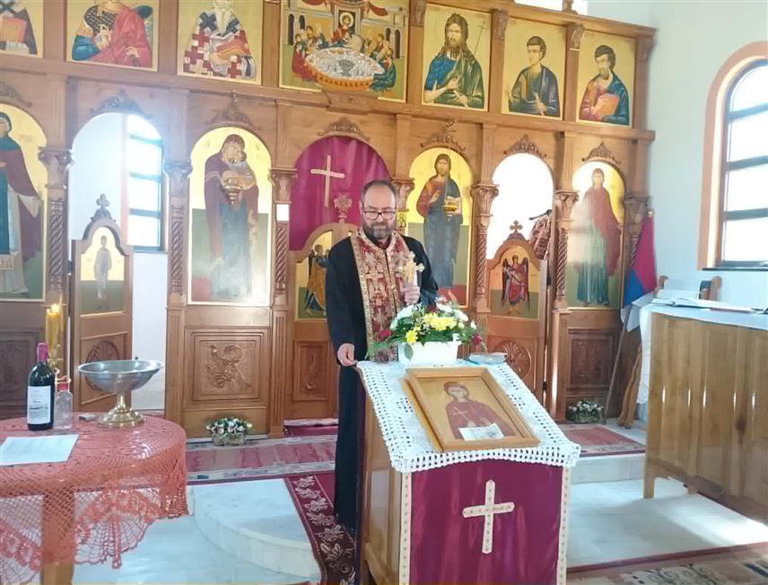 НОВИ ГРАД, 2. АВГУСТА /СРНА/ - У Храму Свете великомученице Марине у Масловарама код Новог Града данас је служен парастос за 296 Срба из насеља Масловаре, Црна Ријека и Јошава страдалих у Другом свјетском рату, те пет бораца Војске Републике Српске погинулих у Одбрамбено-отаџбинском рату.